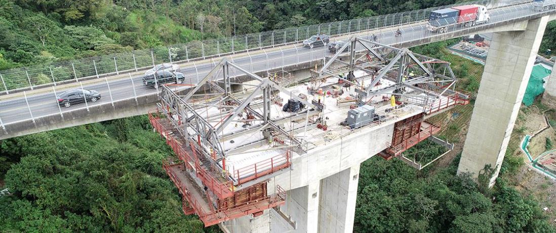 Esta noche y mañana viernes continuarán los trabajos en el nuevo puente Virilla de la ruta 32, con paso regulado