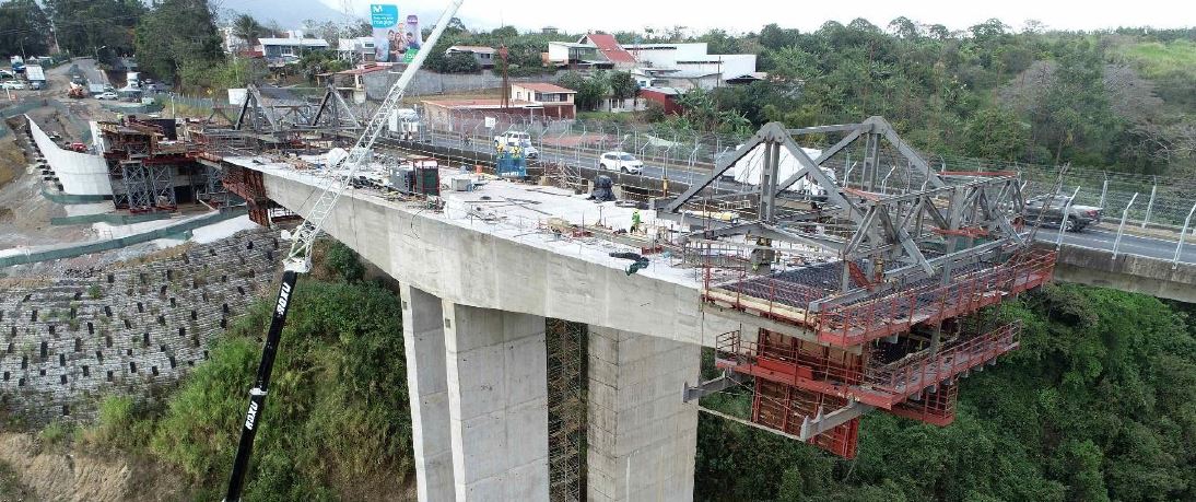 Miércoles y viernes continúan trabajos en dovelas de nuevo puente Virilla de ruta 32 con paso regulado